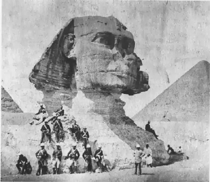 Napoleon shot off the Sphinx nose